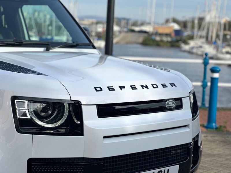 LAND ROVER DEFENDER 90