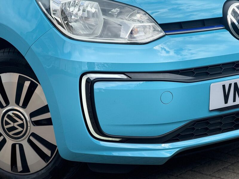VOLKSWAGEN E-UP!