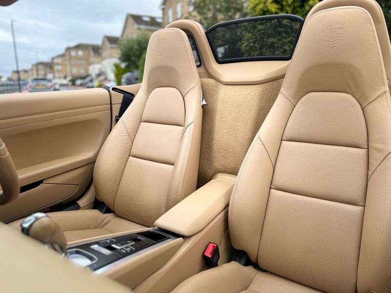 PORSCHE BOXSTER