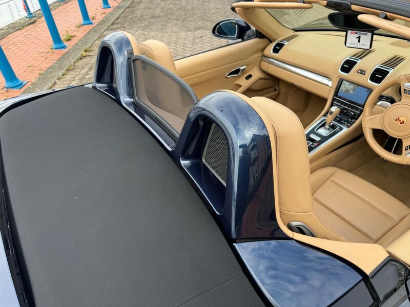 PORSCHE BOXSTER