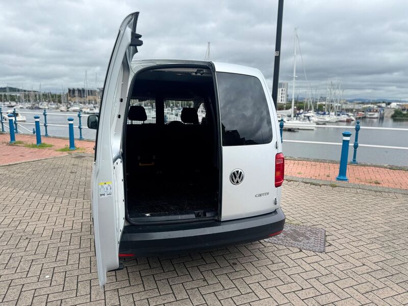 VOLKSWAGEN CADDY