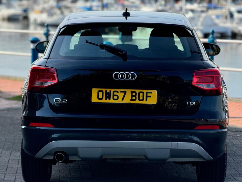 AUDI Q2