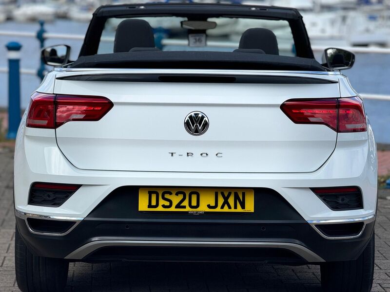 VOLKSWAGEN T-ROC