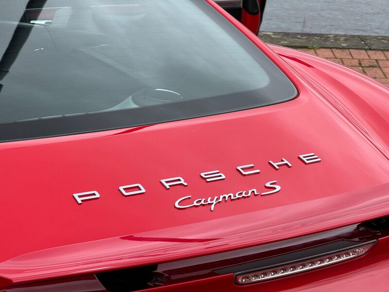 PORSCHE CAYMAN