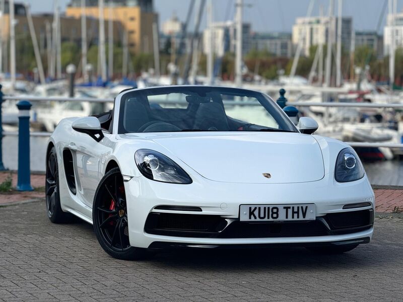 PORSCHE 718