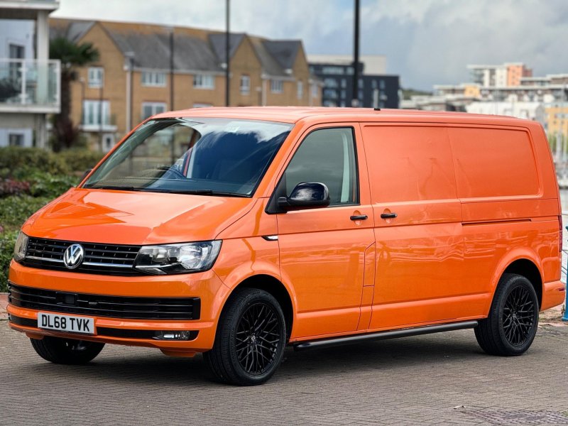 VOLKSWAGEN TRANSPORTER