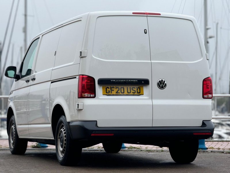 VOLKSWAGEN TRANSPORTER