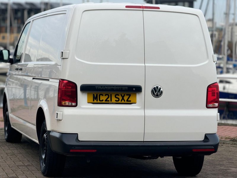 VOLKSWAGEN TRANSPORTER