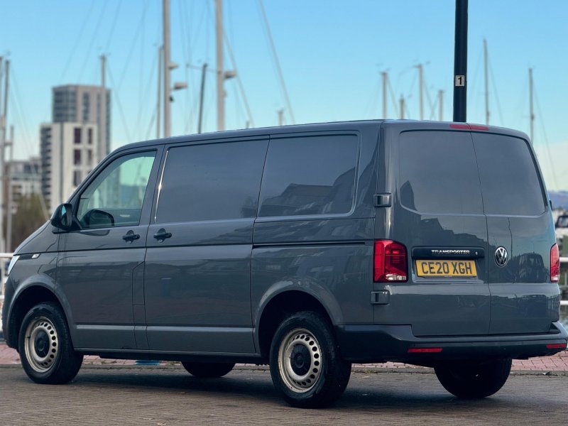 VOLKSWAGEN TRANSPORTER