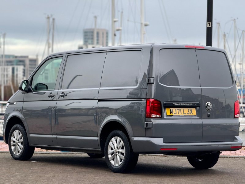 VOLKSWAGEN TRANSPORTER