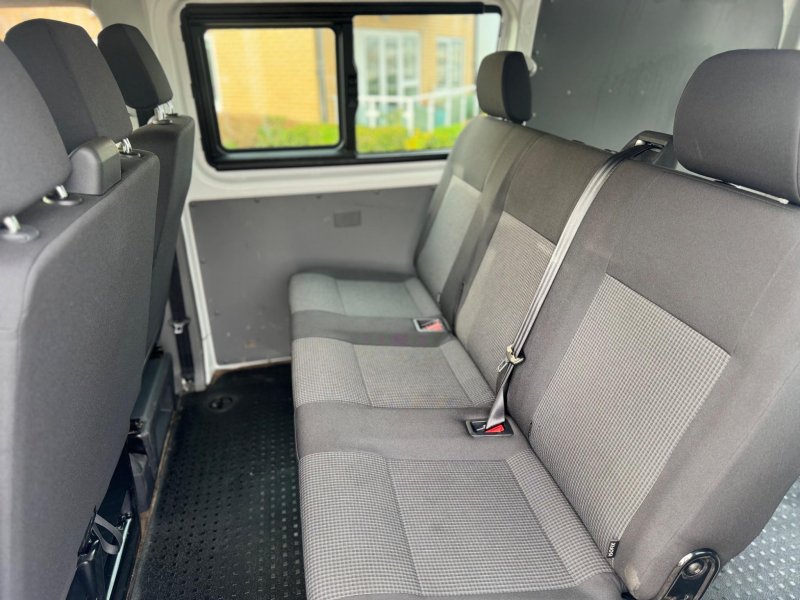 VOLKSWAGEN TRANSPORTER