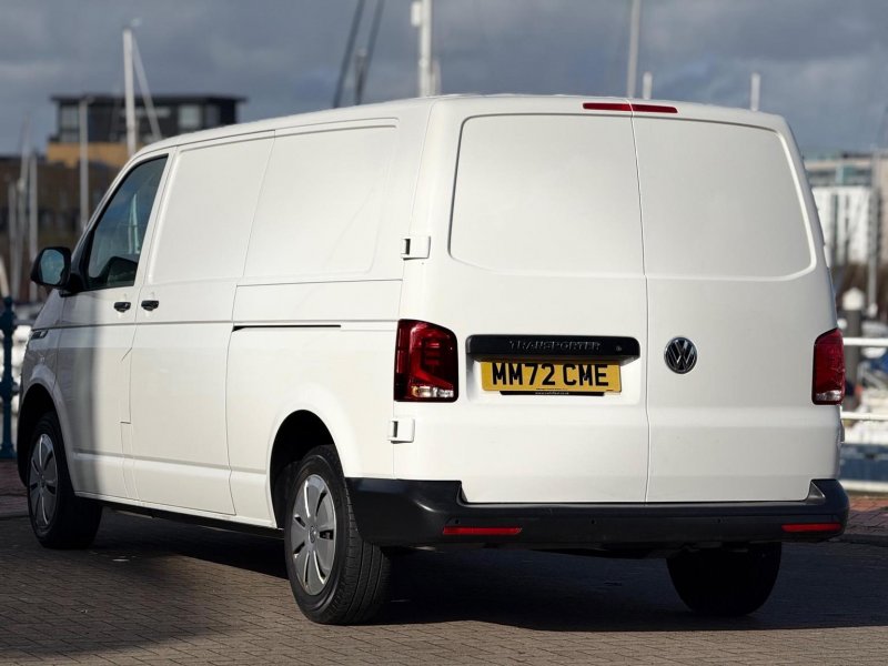 VOLKSWAGEN TRANSPORTER