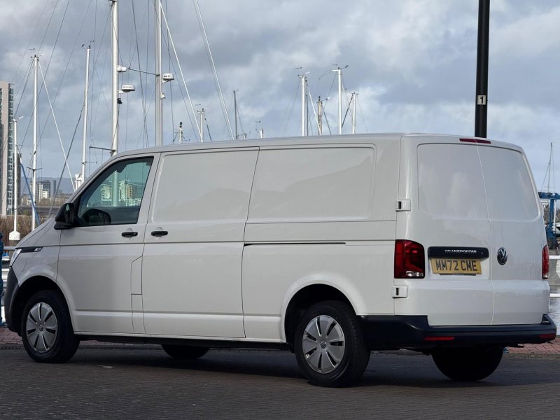 VOLKSWAGEN TRANSPORTER