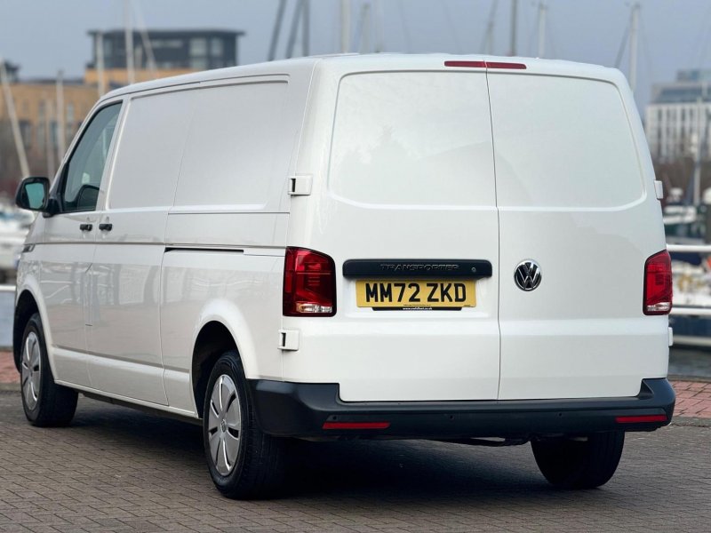 VOLKSWAGEN TRANSPORTER