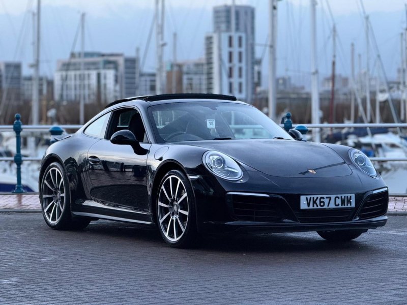 PORSCHE 911