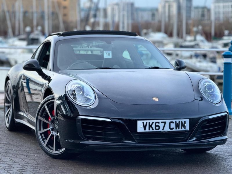 PORSCHE 911