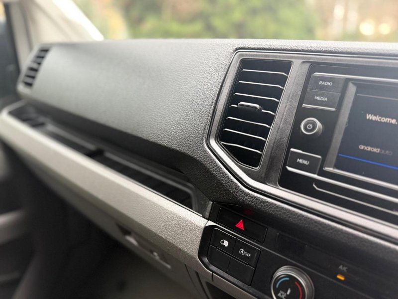 VOLKSWAGEN CRAFTER