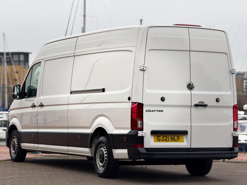 VOLKSWAGEN CRAFTER