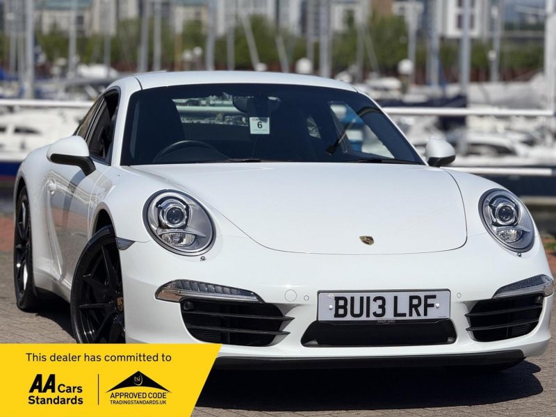 PORSCHE 911