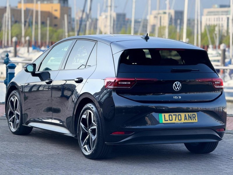 VOLKSWAGEN ID.3