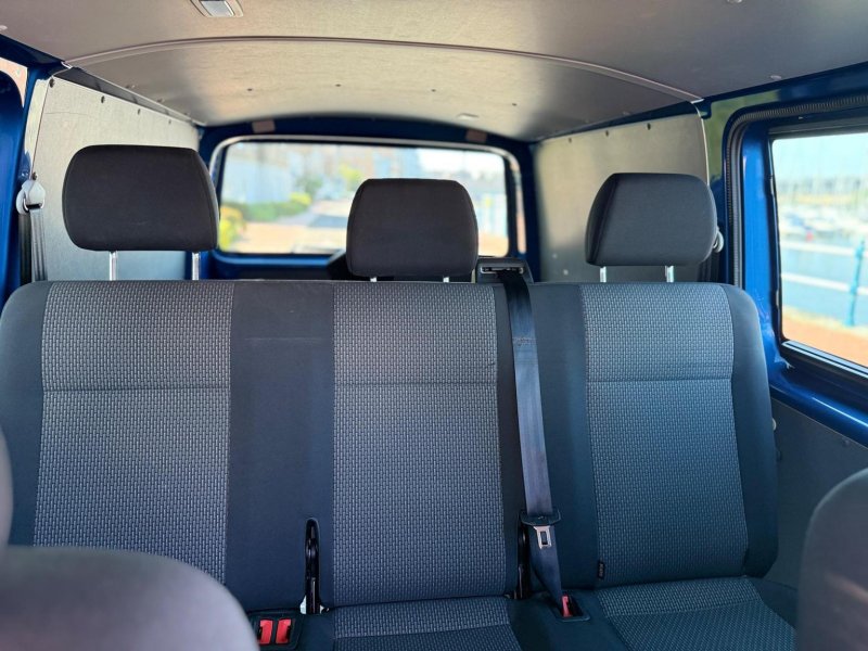 VOLKSWAGEN TRANSPORTER