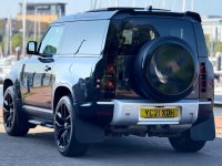LAND ROVER DEFENDER 90