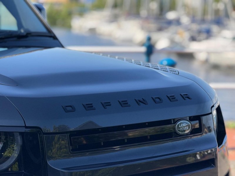 LAND ROVER DEFENDER 90