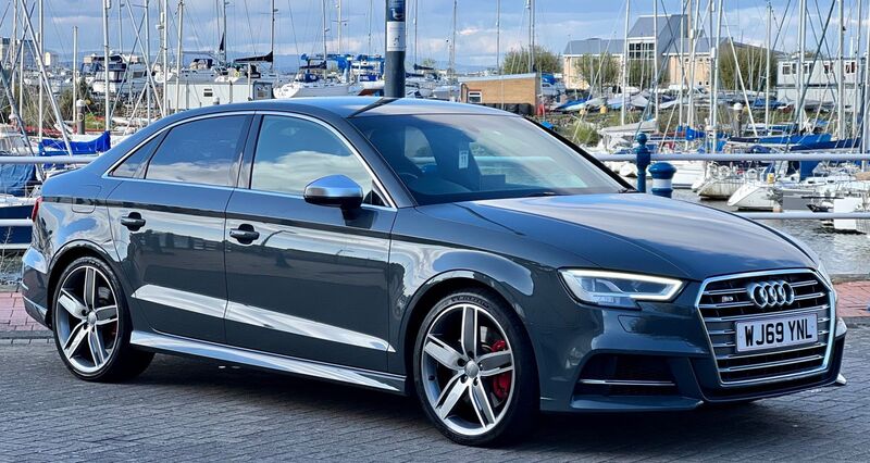 AUDI S3